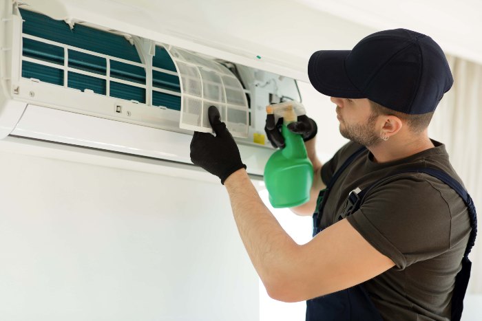 Air Duct Cleaning in Michigan