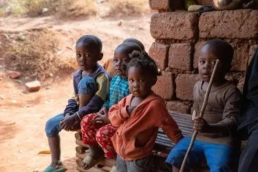Amigosii Mission: Starving African Children